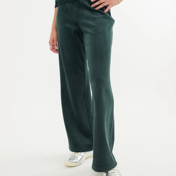 NWT Marine Layer Cord Velour V Neck Sweatshirt and Wide Leg Pant Green S/M - Picture 4 of 9